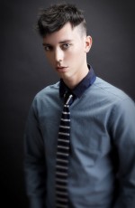 Moving Hair TwoLuxe